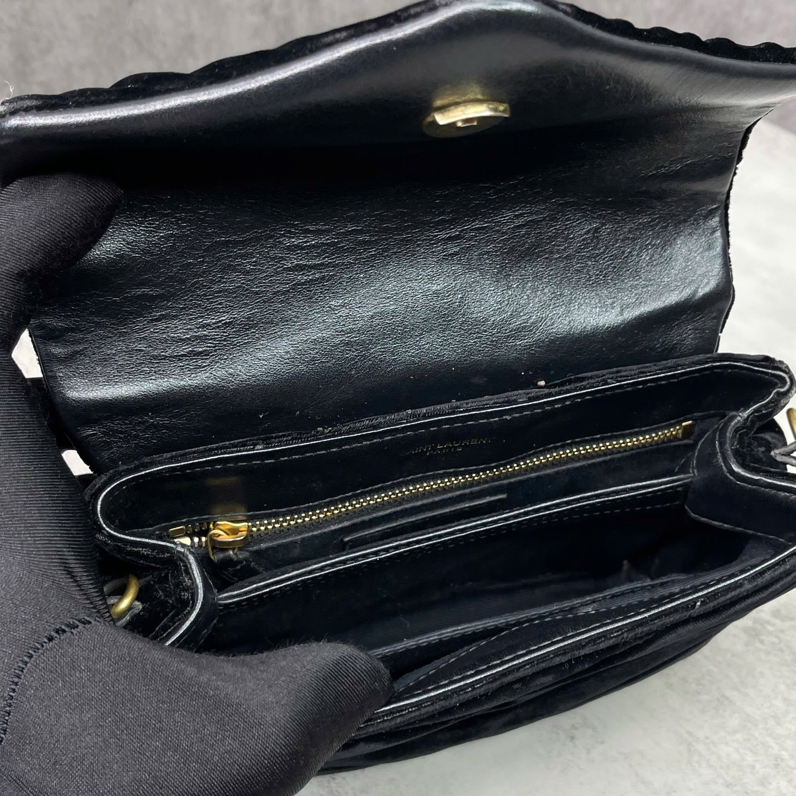 Saint Laurent Envelope Velvet Shoulder Bag Black
