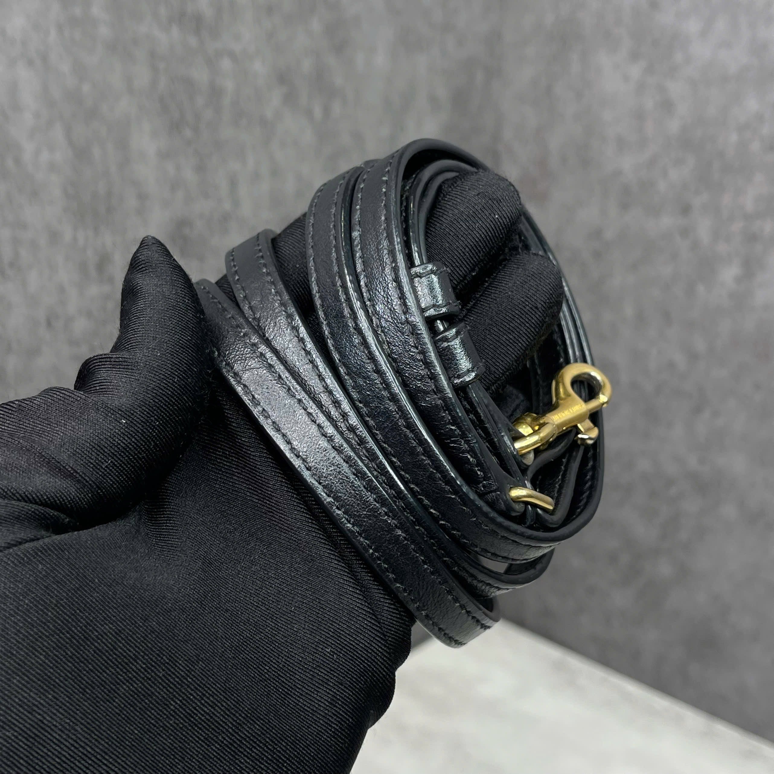 Saint Laurent Envelope Velvet Shoulder Bag Black