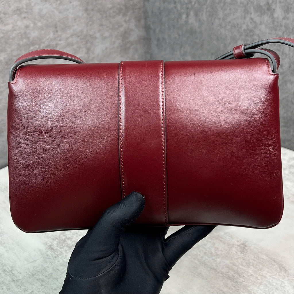 Gucci GG Marmont Shoulder Bag da trơn màu burgundy