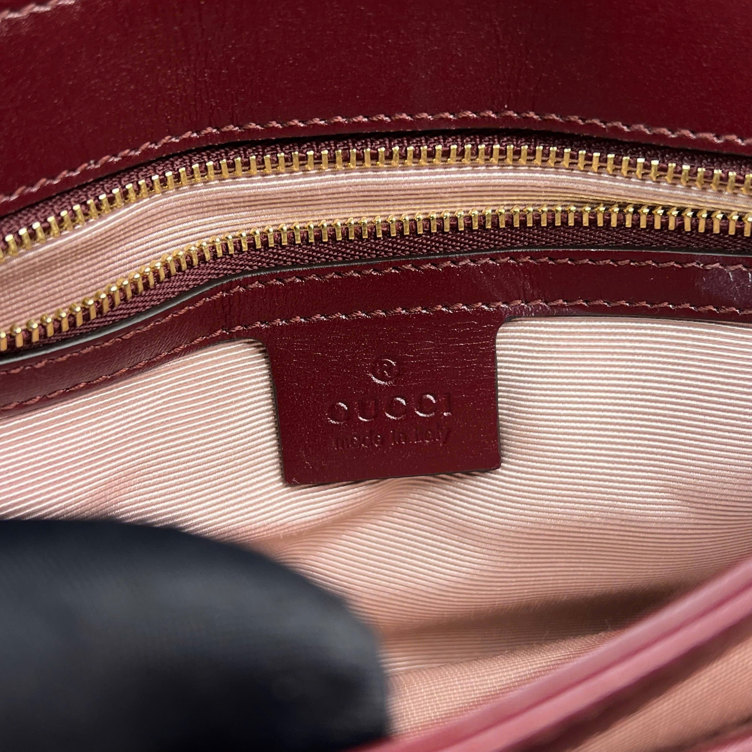 Gucci GG Marmont Shoulder Bag da trơn màu burgundy