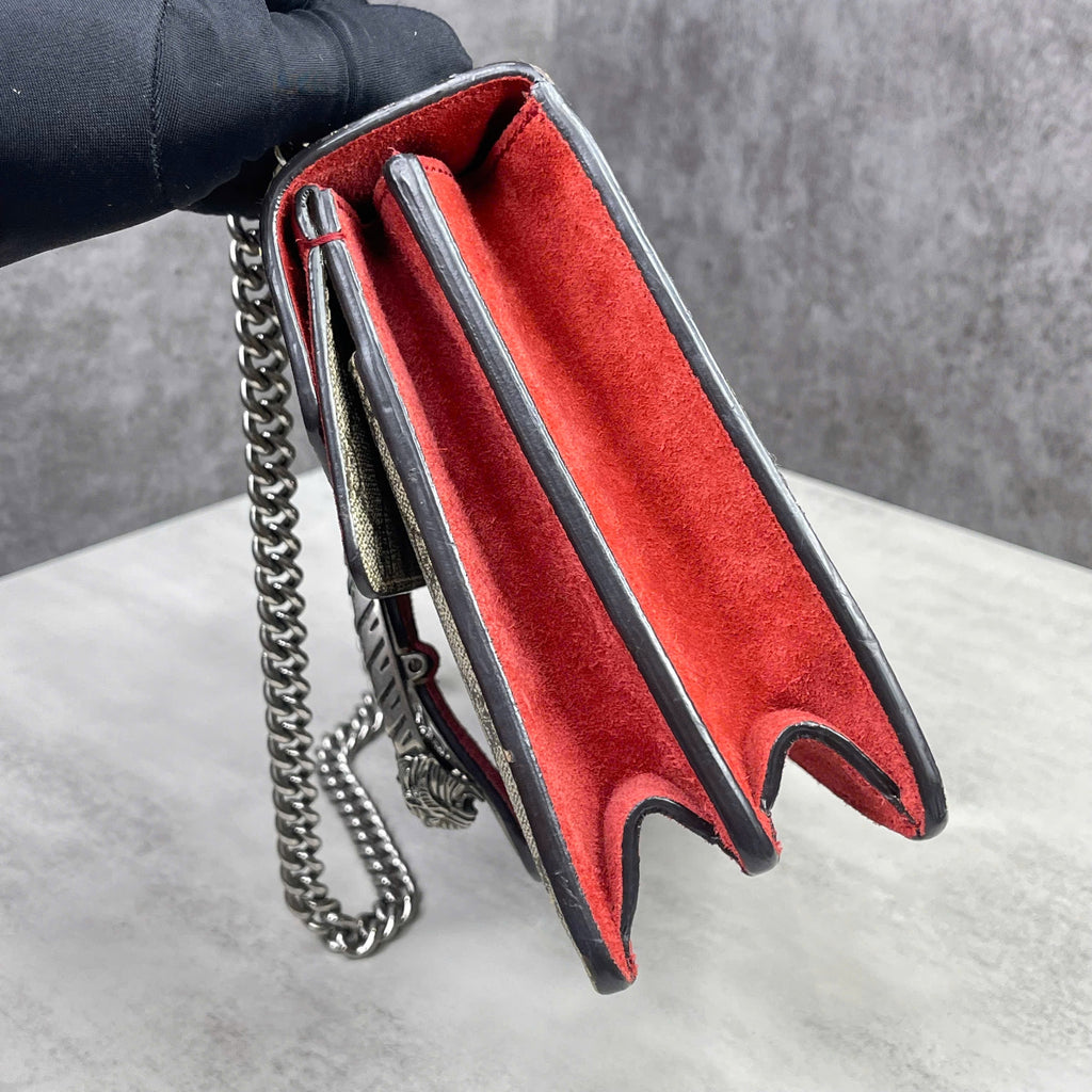 Gucci Dionysus GG Supreme Small phối da đỏ