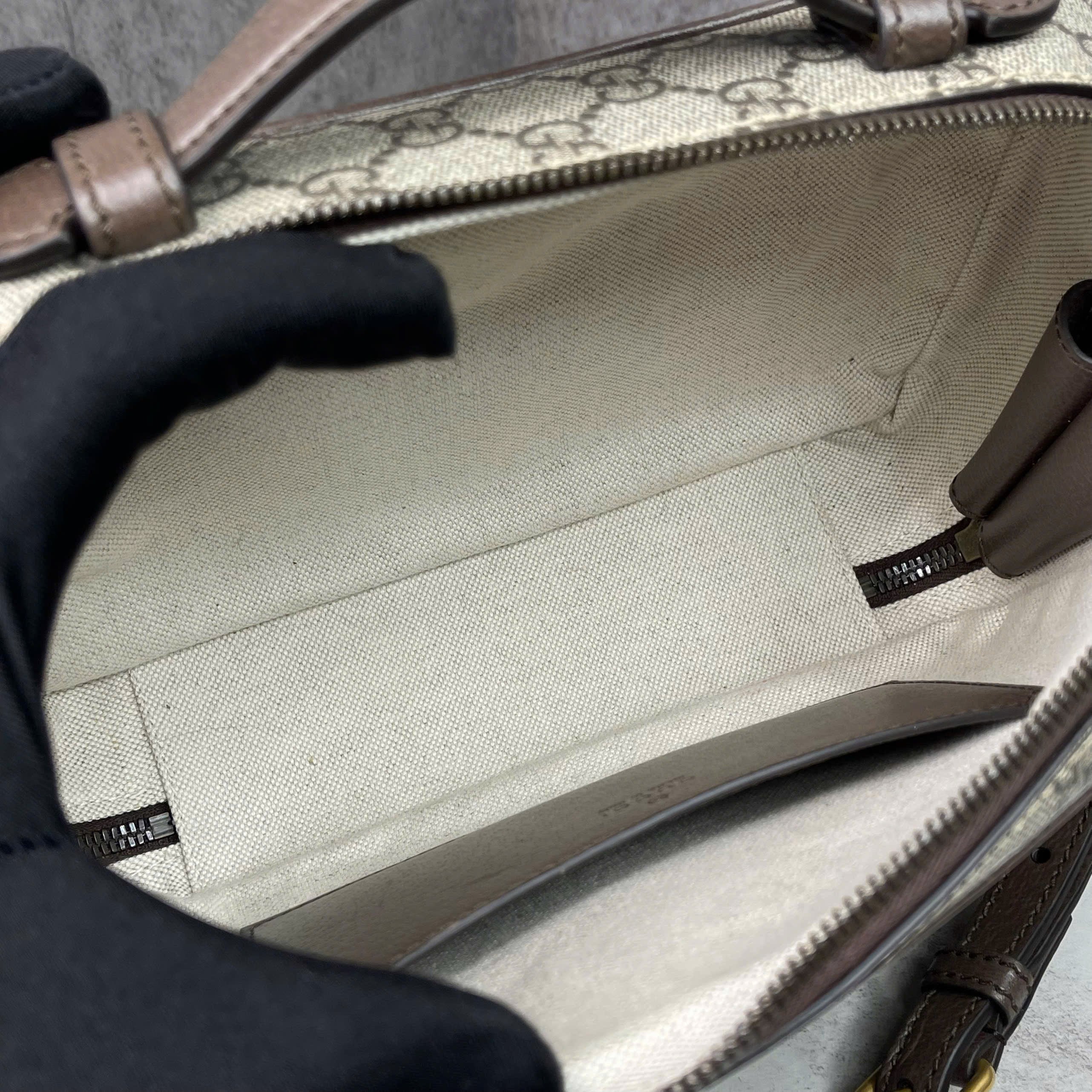 Gucci Ophidia GG Supreme túi đeo chéo phối sọc Web