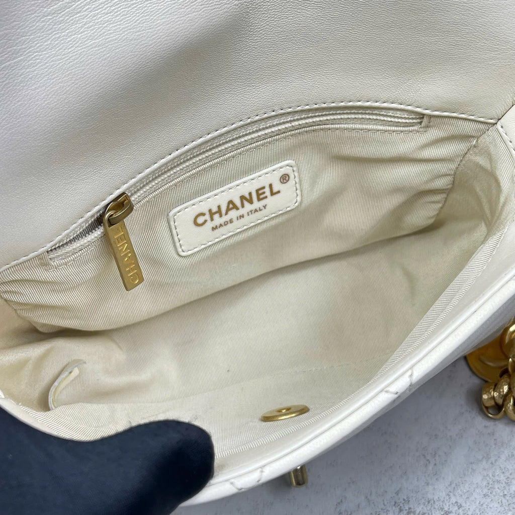 Chanel Classic Flap mini da lambskin màu trắng