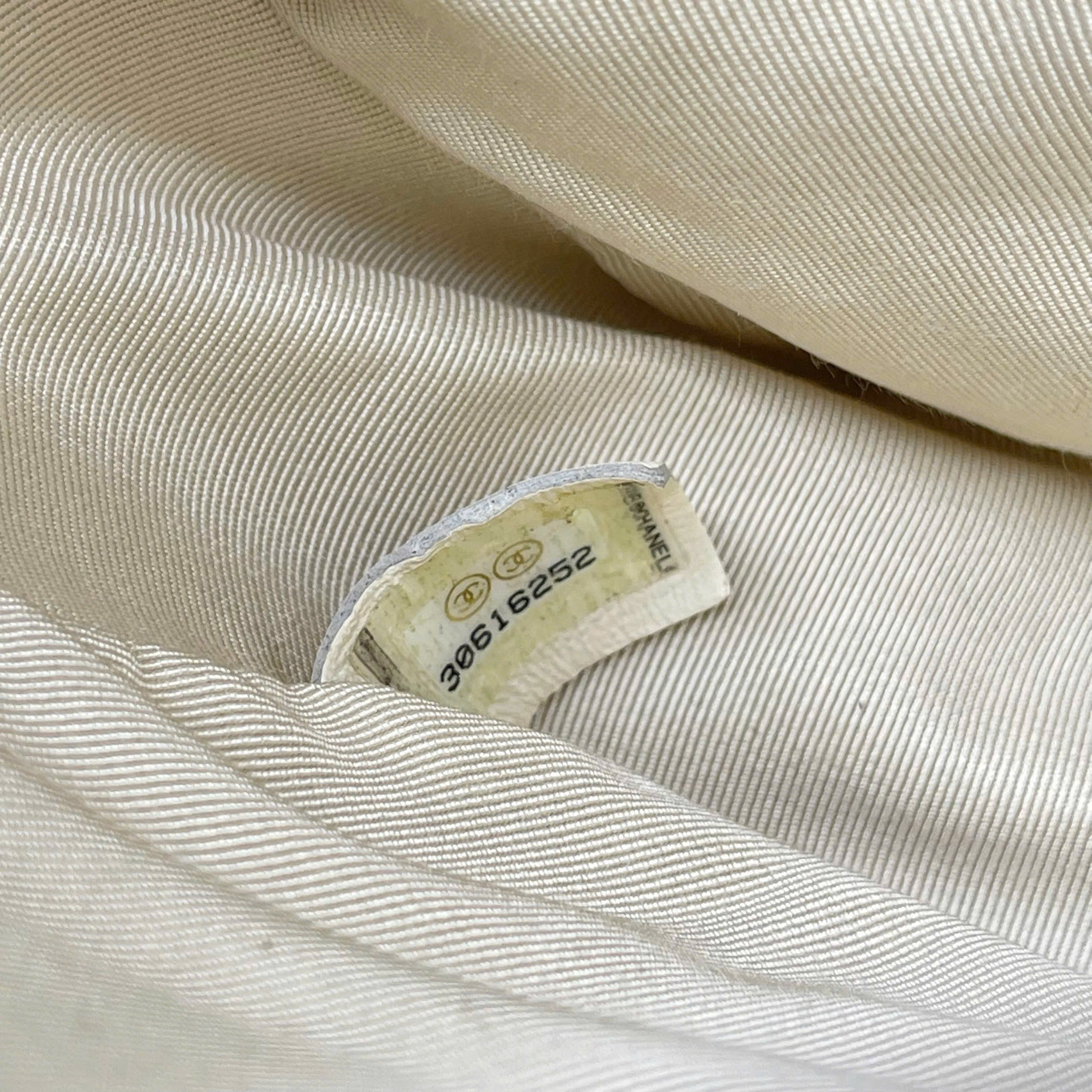 Chanel Classic Flap mini da lambskin màu trắng